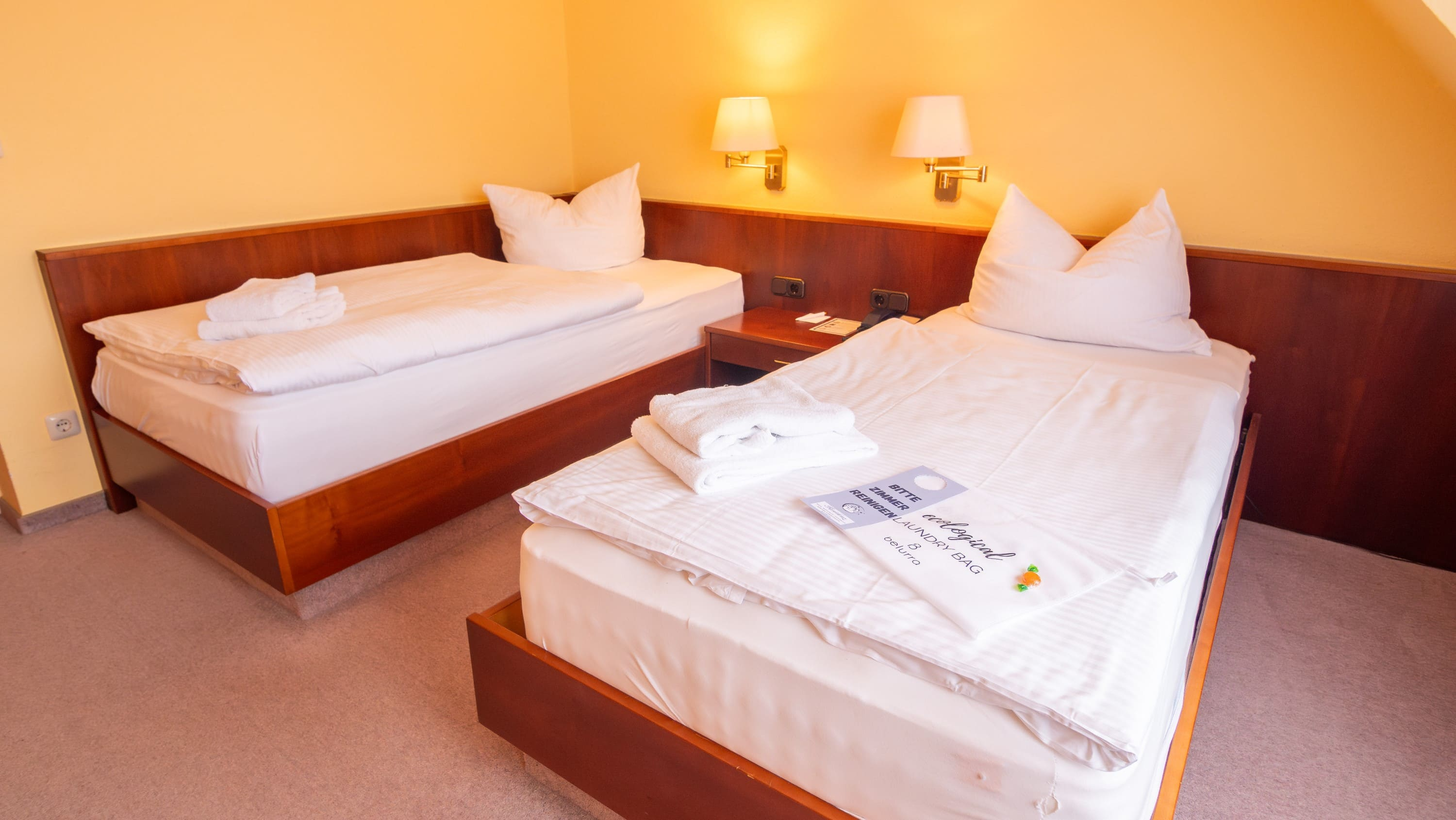 Twin-Bett-Zimmer Betten